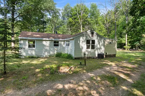 w10016 East Oak Ridge Lane, Gresham, WI 54128 photo 3