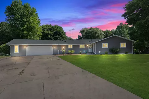 359 Patzer Ct, Gillett, WI 54124