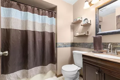 933 E Capitol Dr, Appleton, WI 54911 photo 12