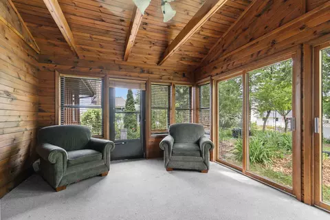 933 E Capitol Dr, Appleton, WI 54911 photo 11