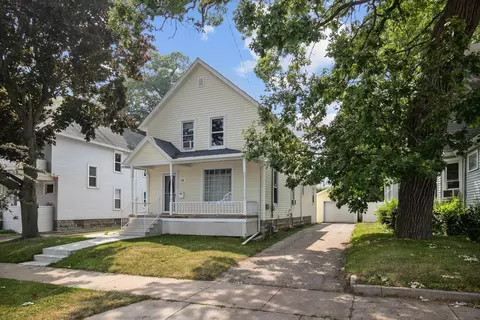 559 Grove St, Oshkosh, WI 54901