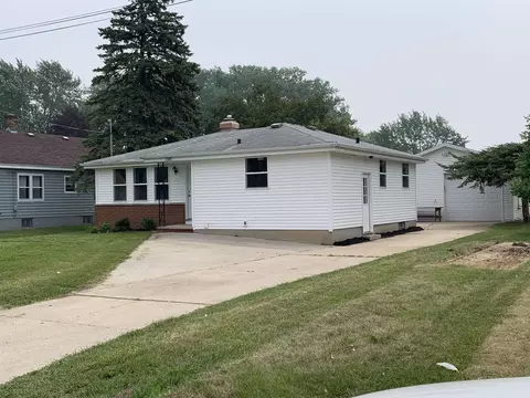 1326 N Irwin St, Green Bay, WI 54302