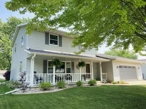 1812 Woodside Ct, North Fond Du Lac, WI 54937