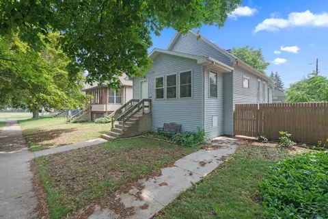 421 Seymour Ct, Green Bay, WI 54303