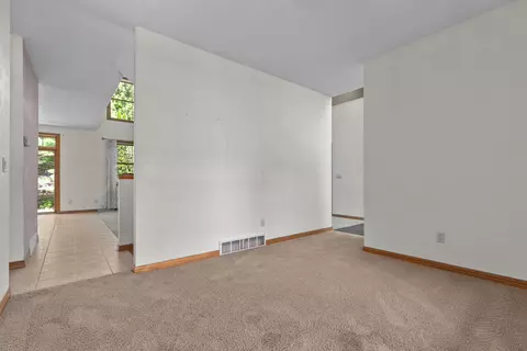 224 E Wentworth Ln, Appleton, WI 54913 photo 11