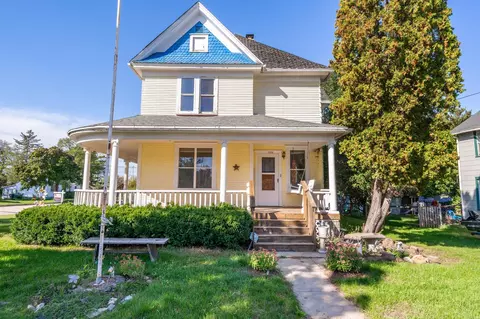 329 S Clinton St, Princeton, WI 54968