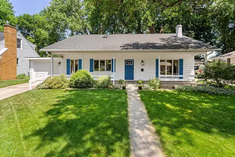 376 Lopas St, Menasha, WI 54952