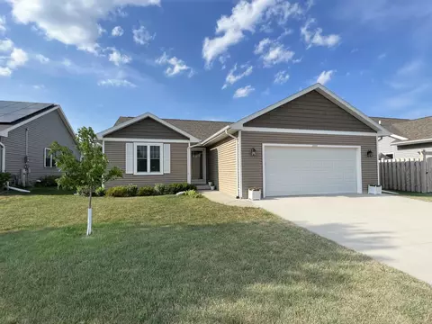 3372 Mockingbird Way, Oshkosh, WI 54904