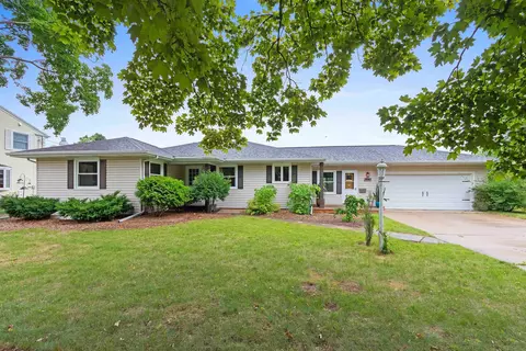 1030 W Frances St, Appleton, WI 54914