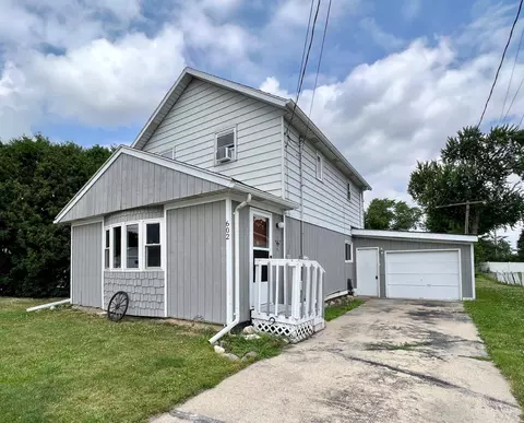 602 Main St, Brownsville, WI 53006