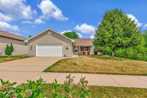 627 Benedict Dr, Kaukauna, WI 54130