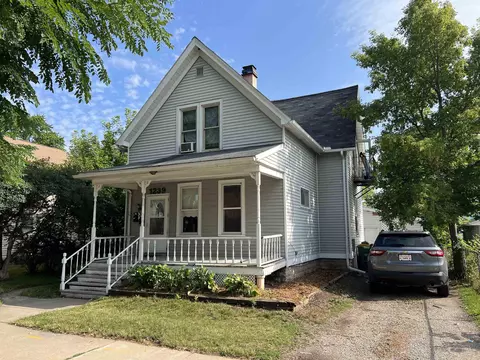 1239 Cherry St, Green Bay, WI 54301