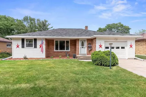 1747 Kimball St, Green Bay, WI 54302