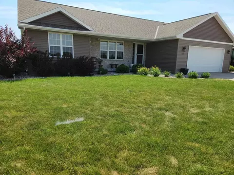 1631 Ontario Rd, Green Bay, WI 54311