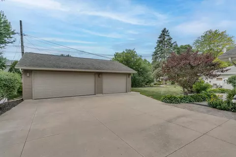 119 Lynn Dr, Appleton, WI 54915 photo 4