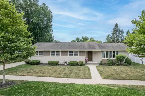 119 Lynn Dr, Appleton, WI 54915