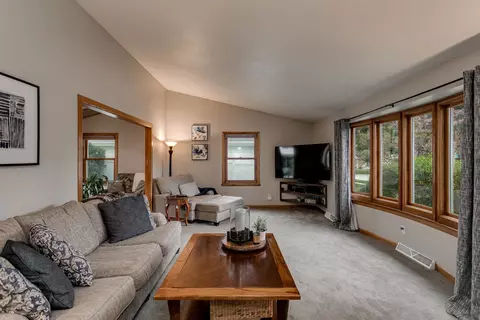 119 Lynn Dr, Appleton, WI 54915 photo 5