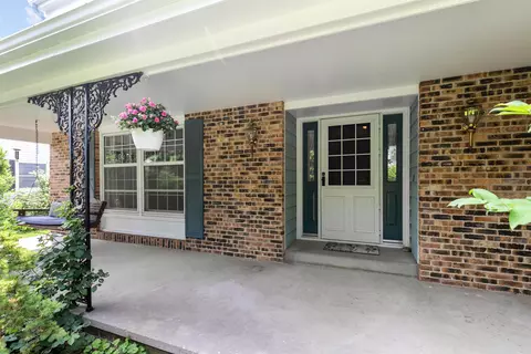 3215 E Crestview Dr, Appleton, WI 54915 photo 4