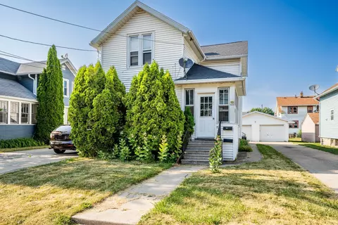 406 W 14th Ave, Oshkosh, WI 54902