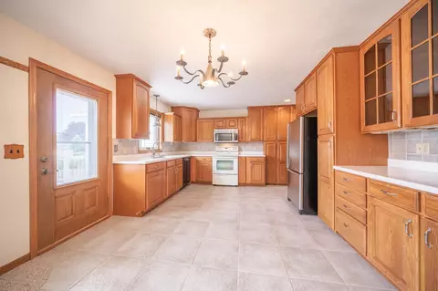 3015 W Capitol Dr, Appleton, WI 54914 photo 5
