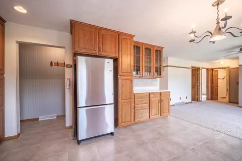 3015 W Capitol Dr, Appleton, WI 54914 photo 7