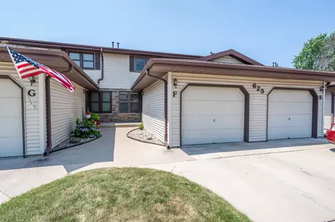 625 S Olson Ave #F, Appleton, WI 54914