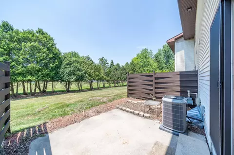 625 S Olson Ave #F, Appleton, WI 54914 photo 23