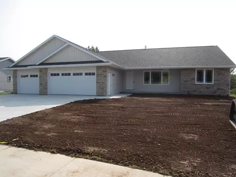 1074 Crescent Hl, Howard, WI 54313