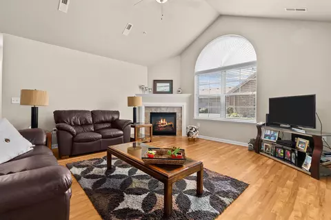 2113 E Sienna Way #73, Appleton, WI 54913 photo 2