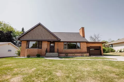 160 E Waupun St, Oakfield, WI 53065