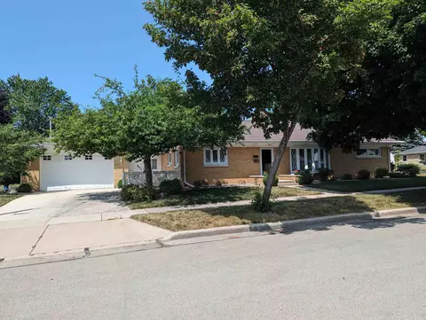 2115 N Mcdonald St, Appleton, WI 54911