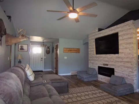2453 Deer Path Ct, Abrams, WI 54101 photo 7