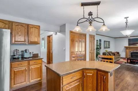 2706 E Dietzen Dr, Appleton, WI 54915 photo 9