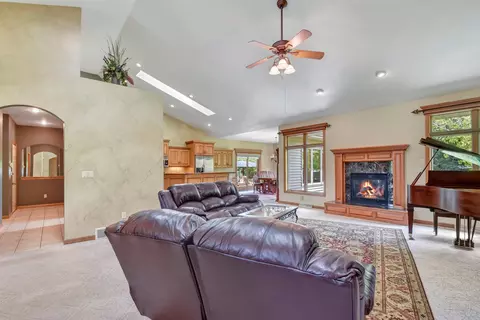 4472 Touchstone Ct, Oneida, WI 54155 photo 7