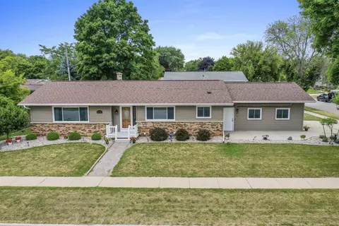 2712 E Bona Ave, Appleton, WI 54915