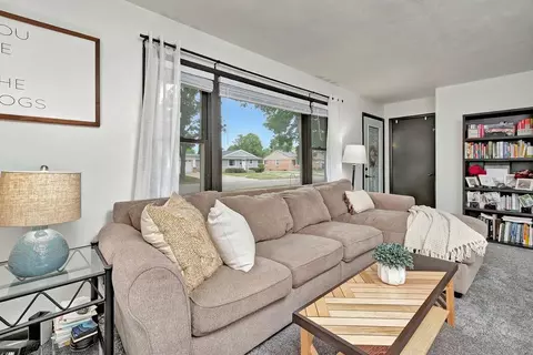 1200 S Walden Ave, Appleton, WI 54915 photo 4