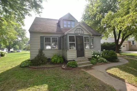 229 N Scott St, Wautoma, WI 54982