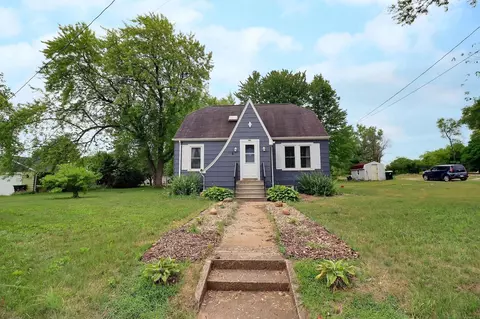 420 Green Bay Ave, Oconto Falls, WI 54154