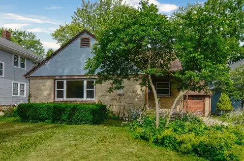 714 S Jackson St, Green Bay, WI 54301