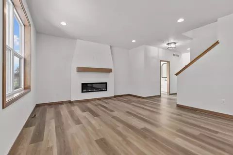 Living - 2956 E Aquamarine Ave, Appleton, WI 54913 photo 2 of 2