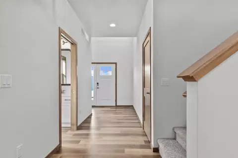 Entry Way - 2956 E Aquamarine Ave, Appleton, WI 54913 photo 1 of 3