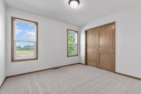 Bedroom - 2956 E Aquamarine Ave, Appleton, WI 54913 photo 2 of 3