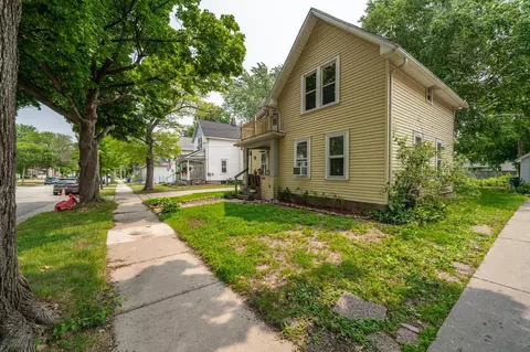 725 W Winnebago St, Appleton, WI 54913 photo 2