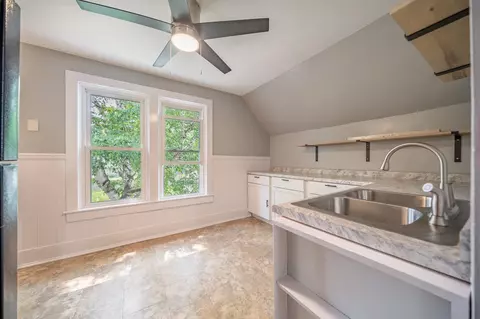 725 W Winnebago St, Appleton, WI 54913 photo 13