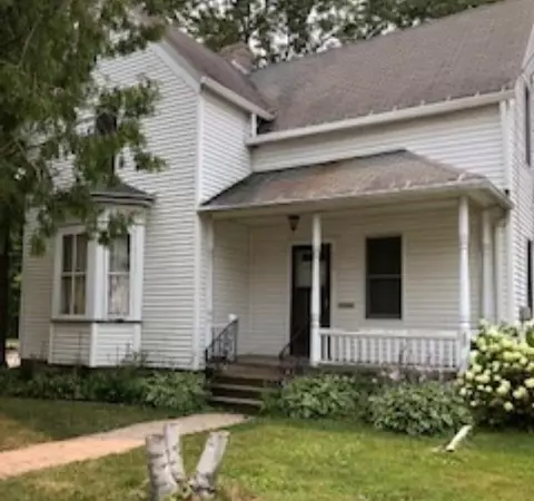 703 N Clark St, Appleton, WI 54911 photo 2