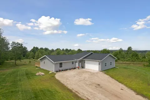 4835 Happy Valley Rd, Sturgeon Bay, WI 54235