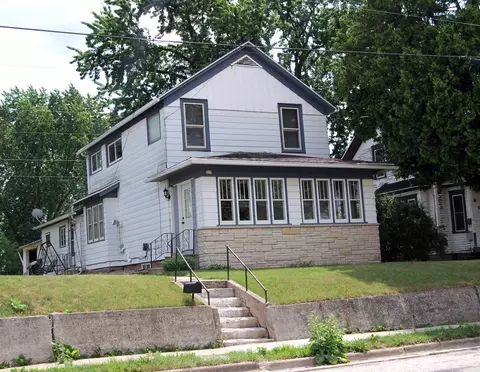215 Jackson St, Brillion, WI 54110