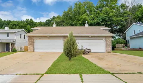 2745 Humboldt Rd, Green Bay, WI 54311