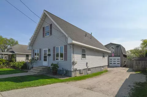 1007 Velp Ave, Green Bay, WI 54303