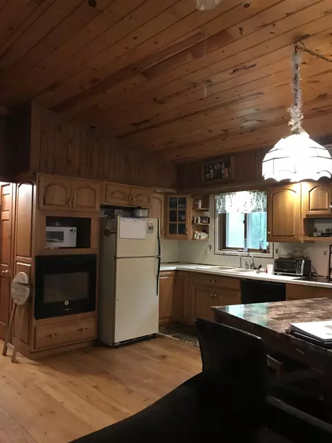 n9125 Deep Woods Lane, Gresham, WI 54128 photo 7